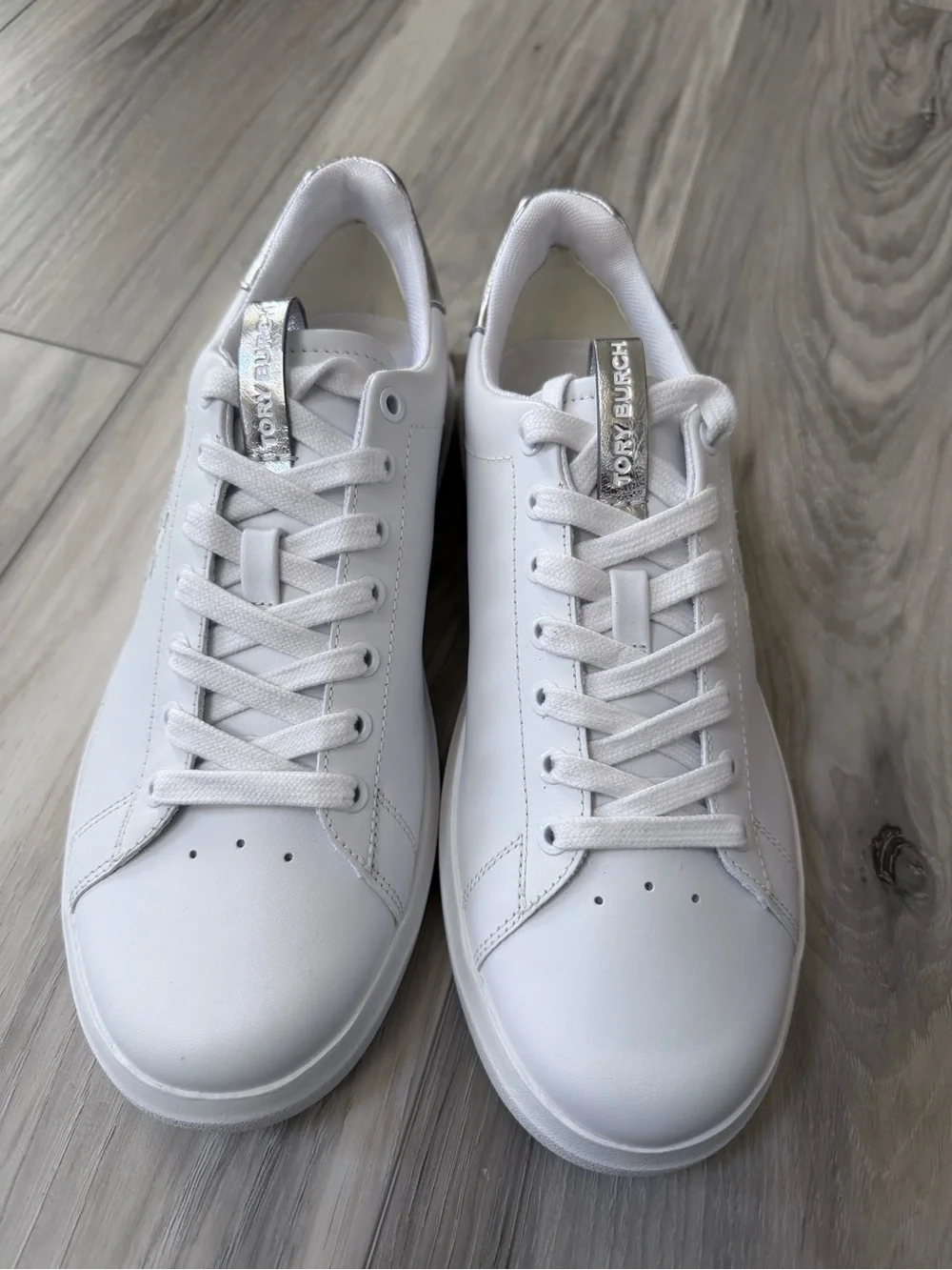 Tory Burch White Leather Sneakers Size 8 NWT No Box